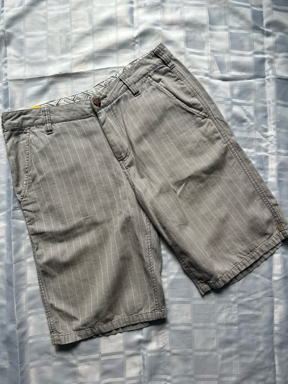 Analog Vintage Light Grey Striped Pattern Shorts